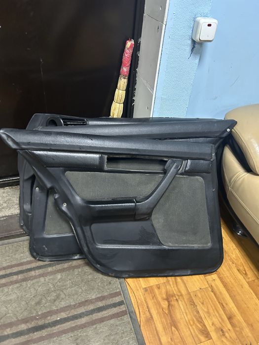 Салон BMW E34 перед зад