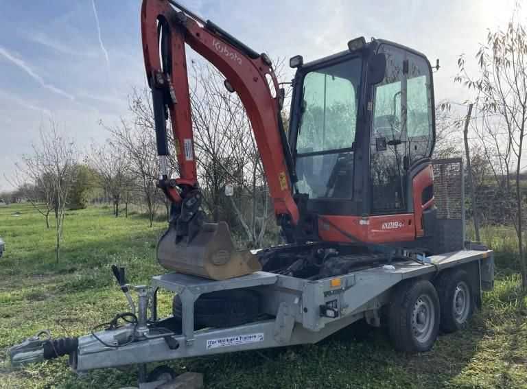 Remorca platformă IFOR WILLIAMS 2700 kg, dublu ax, stare foarte bună