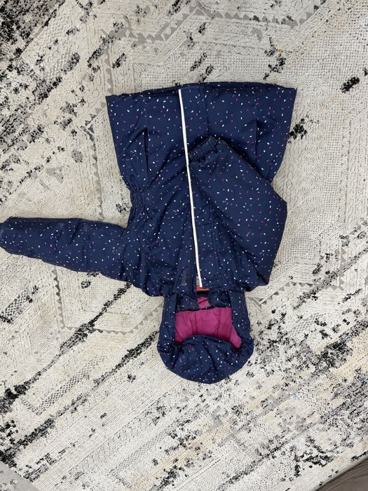 Продам комбинезон для девочки