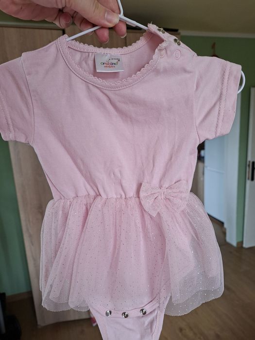 Продавам запазени дрехи  за момиче