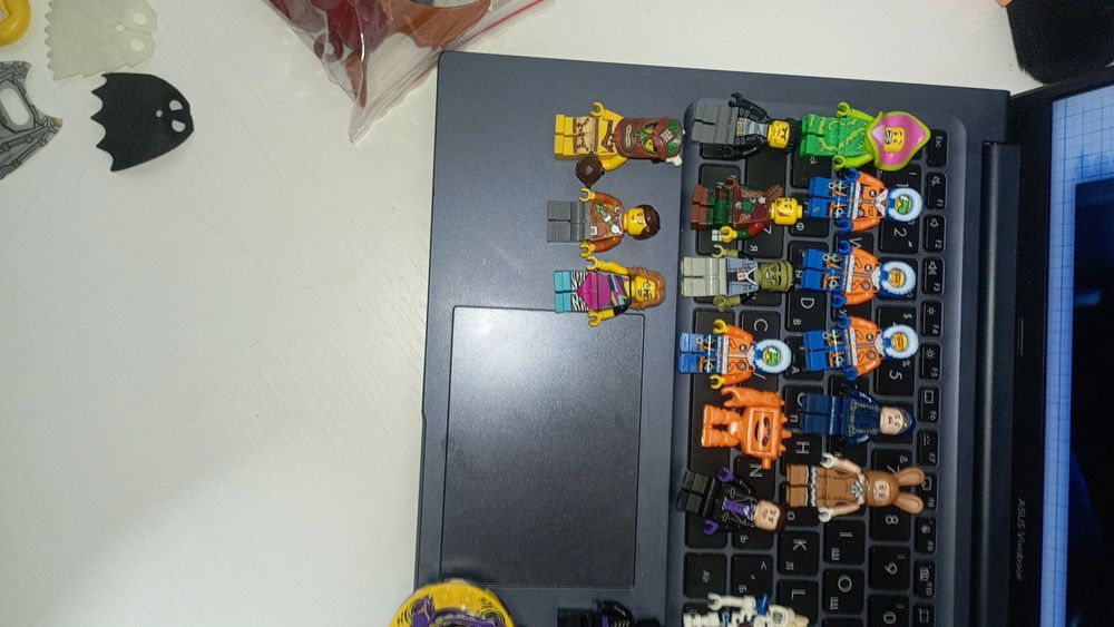 лего минифигурки lego