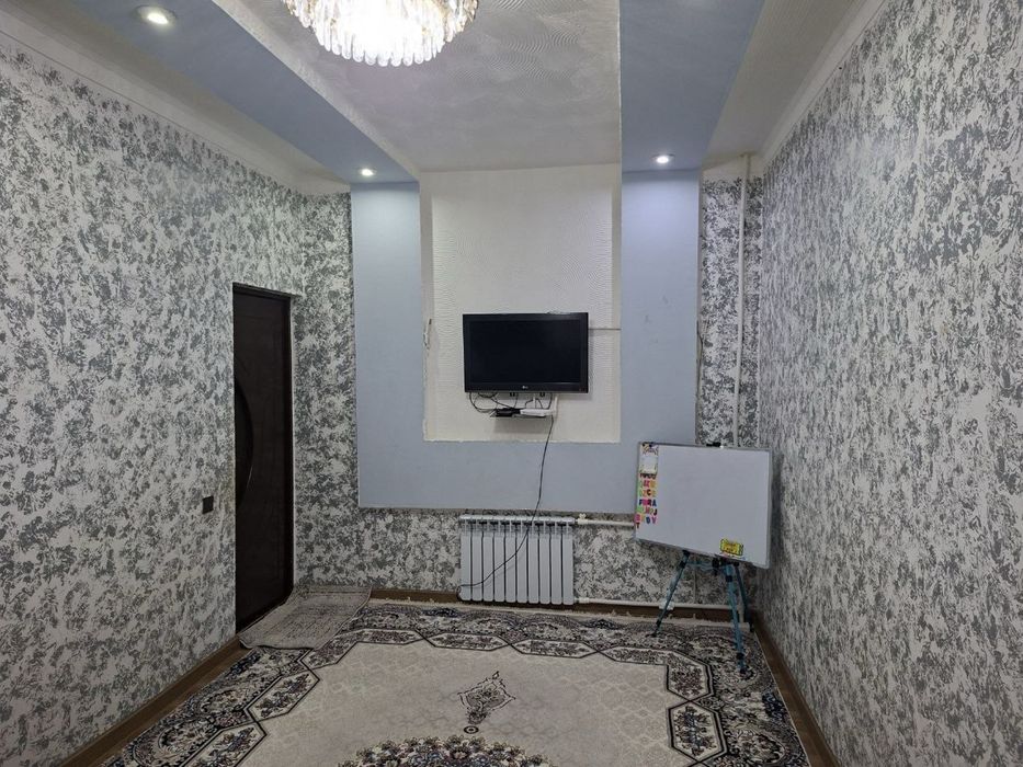 1 комнатная (38кв.м.) в 8 микрорайоне (Чинара) | переделанная в 2х ком