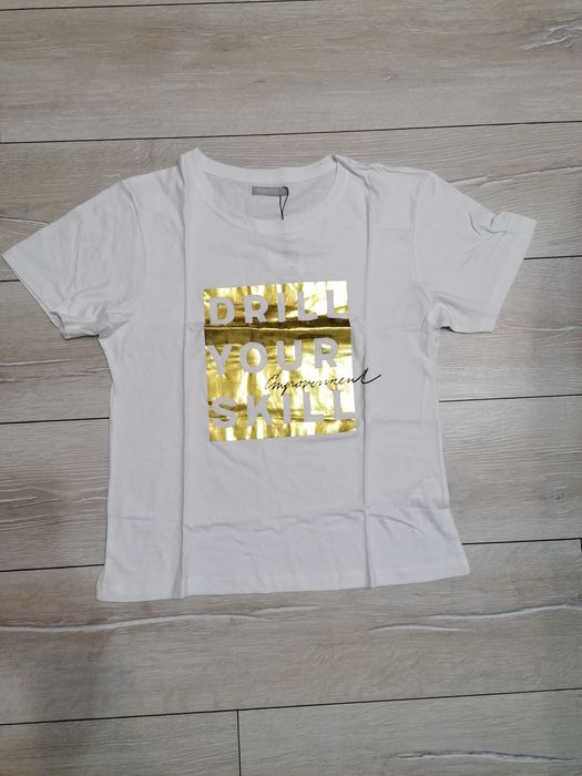 Нови дамски тениски L