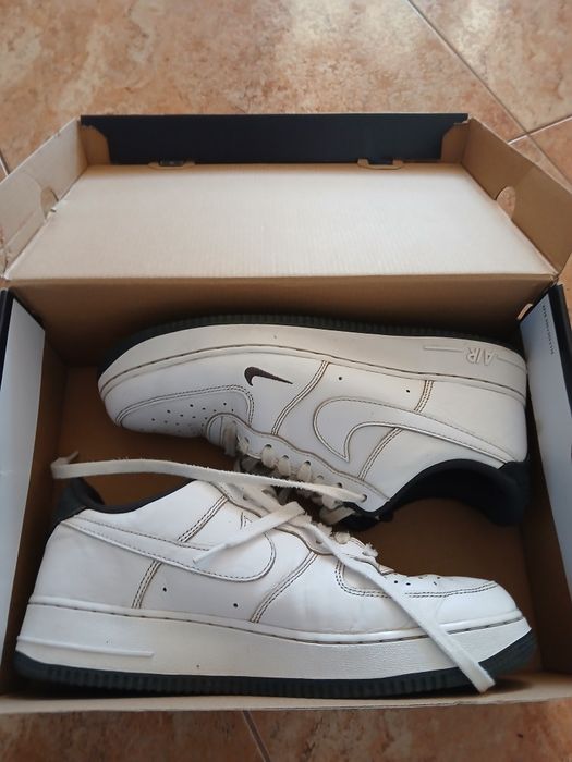 Nike Air Force 1 '07 LV8 White Black Mărimea 42.5