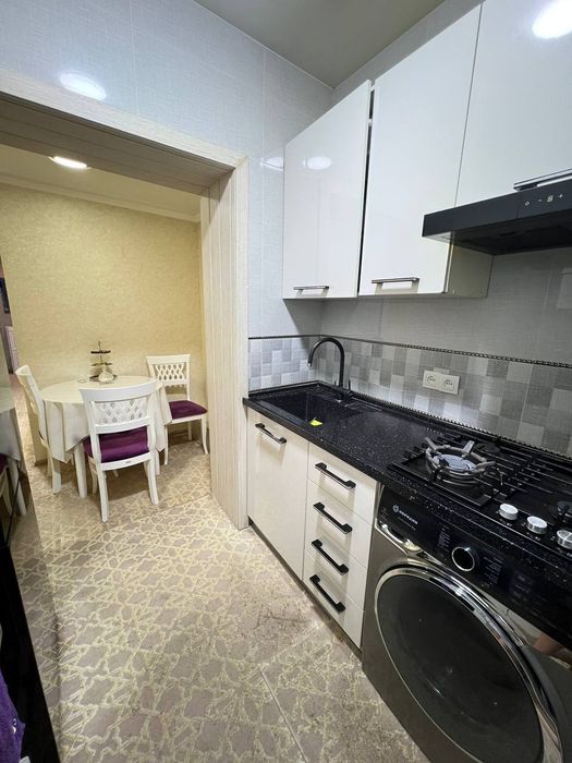 Квартира в центре 4/2/4. 2х6 балкон, срочная продажа