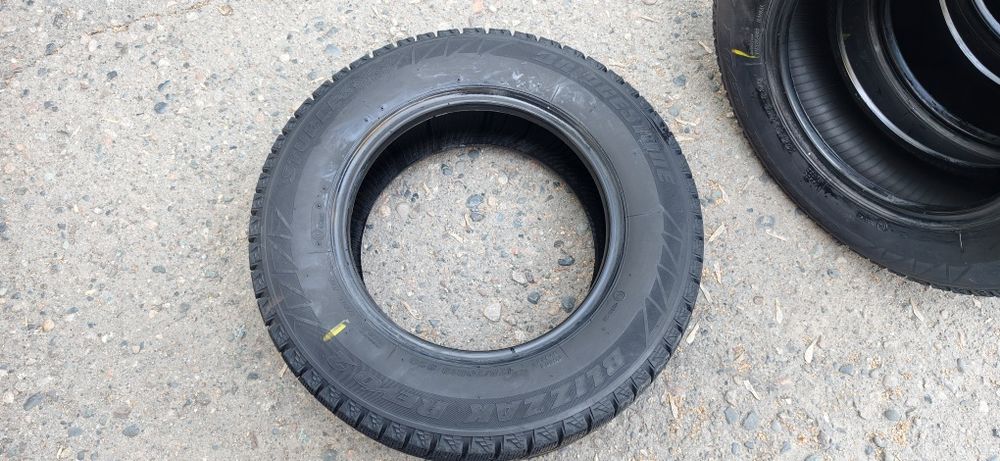 Комплект шин Bridgestone 175/70/13