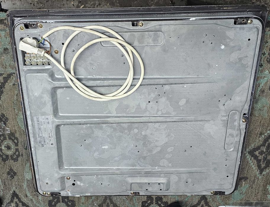 Плот за вграждане NEFF – 4 зони с механично управление