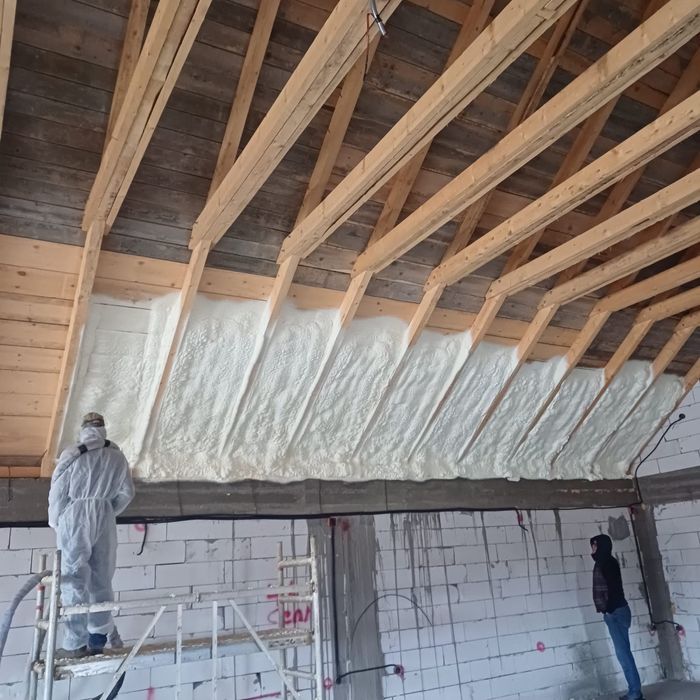 Izolații Izolație spuma poliuretanica termica si fonica. Gratuit