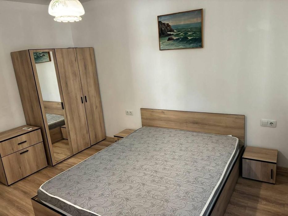 Дава се под наем Двустаен апартамент в Пловдив, Център - 52 кв.м за 459 € - Снимка #2