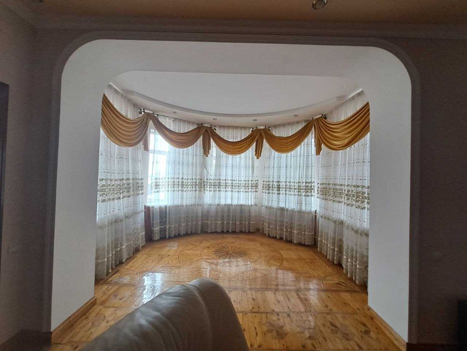 Сдаётся  участок Юнусабадсом районе по ул.Холис **