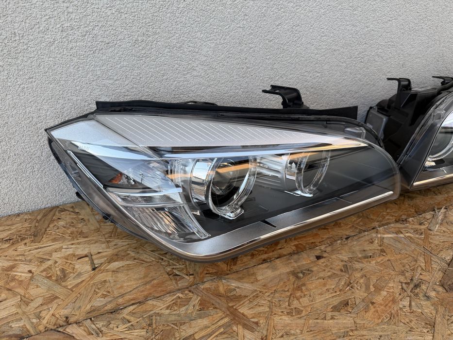 SET Far stanga dreapta BMW X1 E84 LCI Facelift Xenon + LED Originale