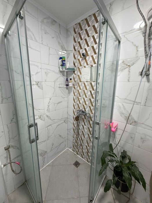 Продава се Тристаен апартамент в Варна, Аспарухово - 86 кв.м за 1056 €/кв.м - Снимка #16
