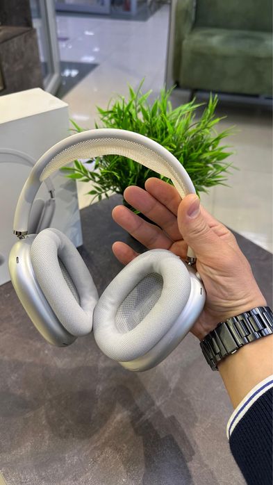AirPods Max в идеальном состояний