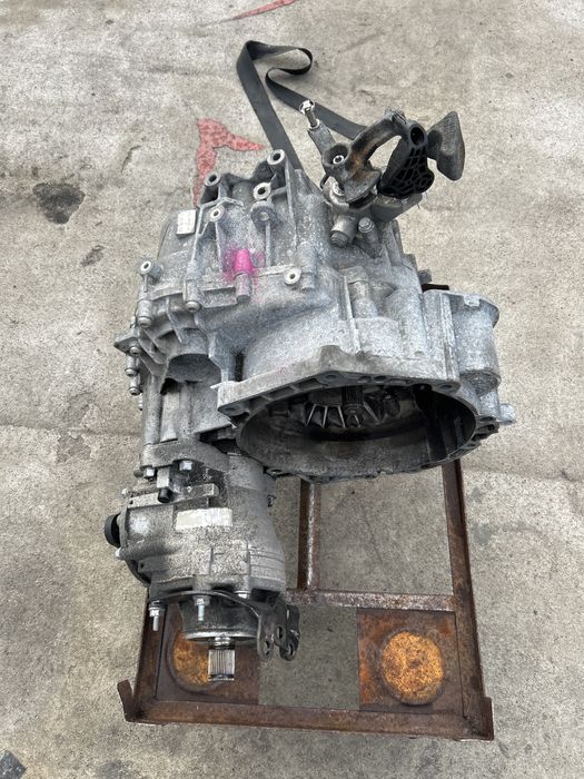 Cutie viteza man.4x4 vw tiguan 2.0 tdi cod cutie KUG