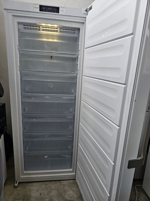 Фризер Bauknecht - no frost