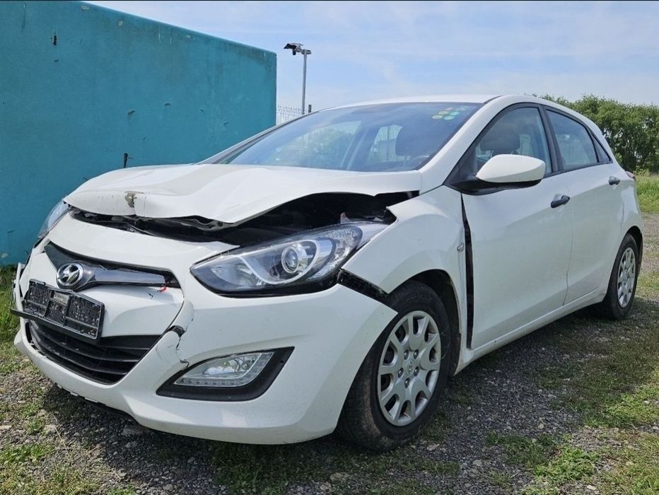 HYUNDAI i30 2013 — imagine 2