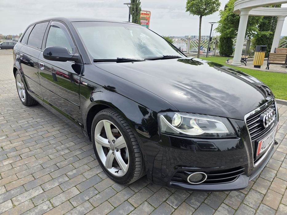 AUDI A3 # Sline # 1.4 Benzina 122cp # EURO 5 # CUTIE AUTOMATA DSG 7+1 # BiXenon # Navigatie # Semipiele # Volan Sline Tesit cu padele # BOSE