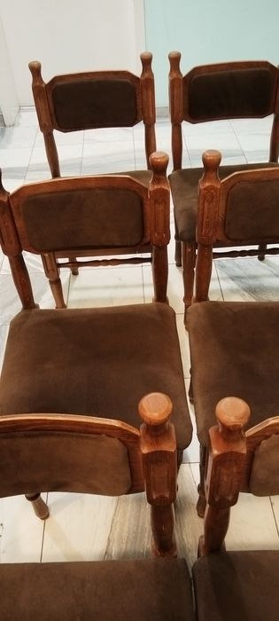 Трапезни столове