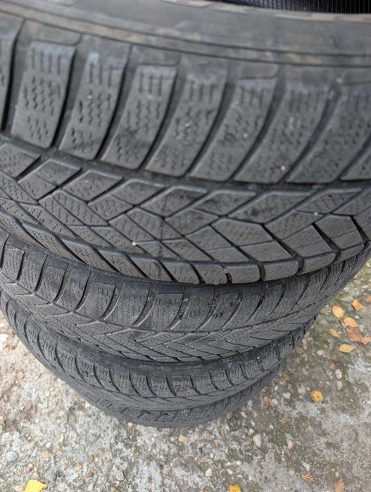 Зимни гуми Debica 235/60/18