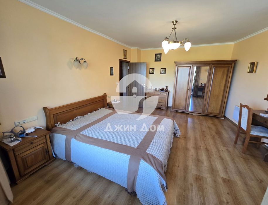 Тристаен апартамент БЕЗ ТАКСА в сграда „Булевард“, гр. Несебър