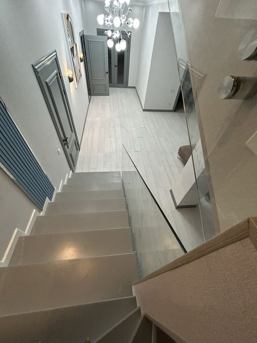 Стеклянный перила