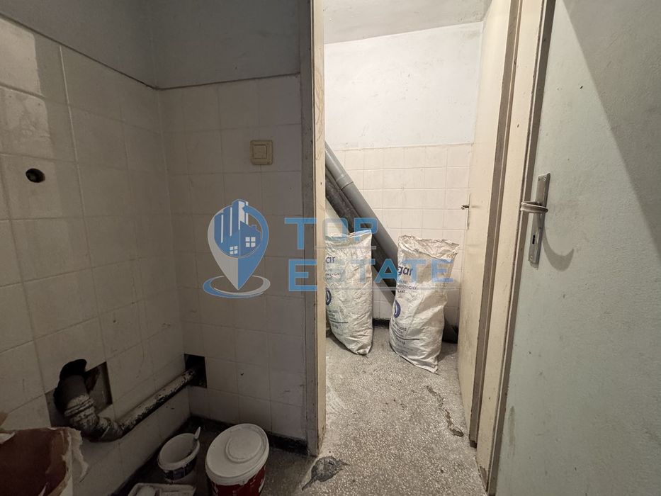 Просторно южно помещение в гр. Велико Търново