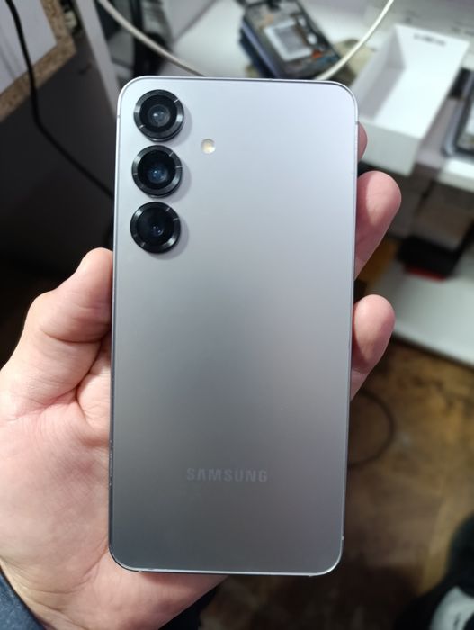 Самсунг s25  5G 256 гб