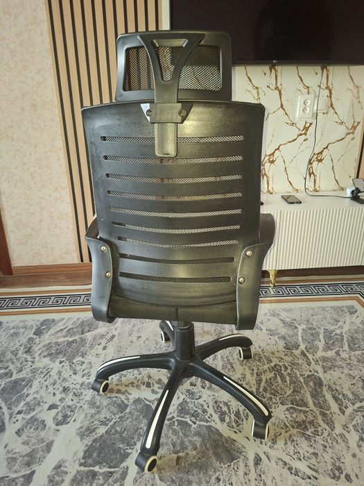 Компьютерный кресло