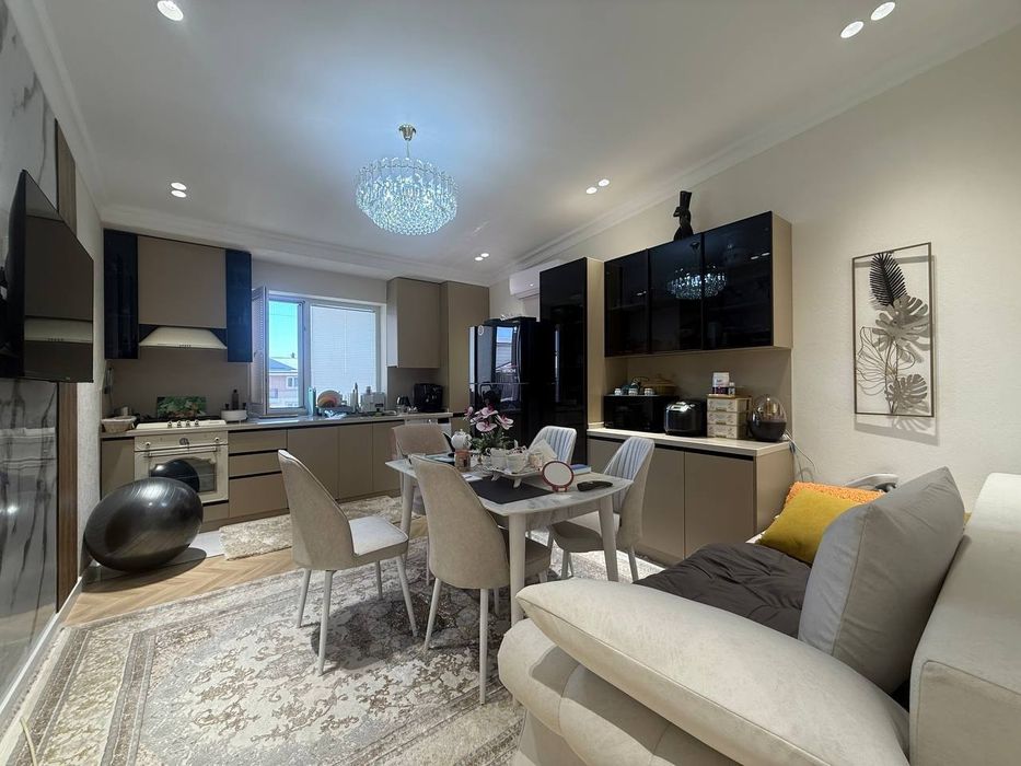 Азия Хаус жк 4/8/8 квартира продается