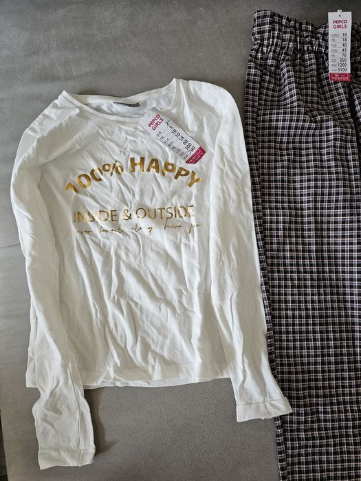 Продавам детски панталон и блуза