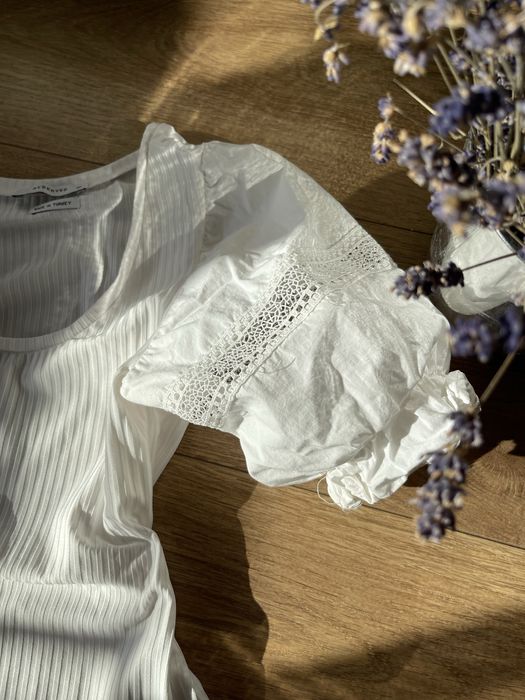 Bluza cu maneci bufante