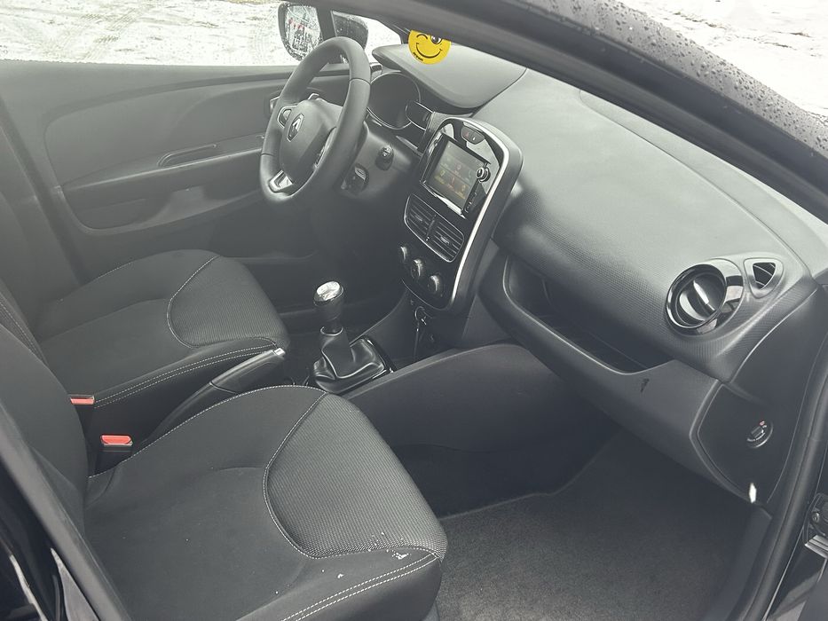 Renault Clio model 2020 0,9 benzina euro 6