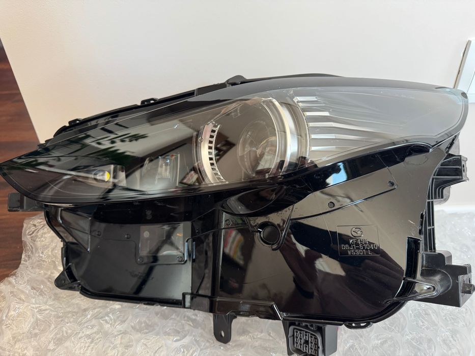 Mazda CX-30 LED Фар Ляв