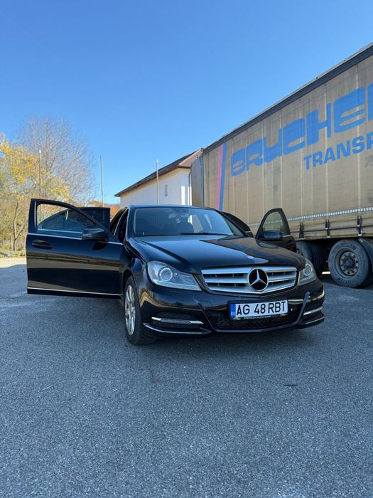 Vand ! Schimb cu Duster 4x4sau  Atv can-am Mercedes-Benz C-Class 220