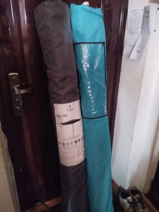 Două umbrele mari noi