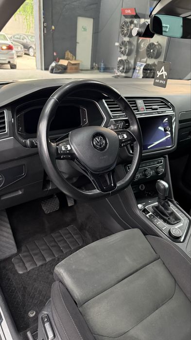 Volkswagen Tiguan 2.0 TDI 150 CP – 2020 – 74.000 km – stare excelentă