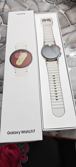 .  Samsung  watch 7