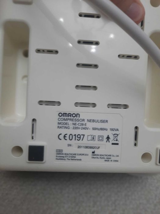 Ингалятор небулайзер omron