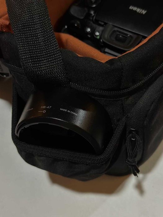 Vând aparat foto DSLR Nikon D5100