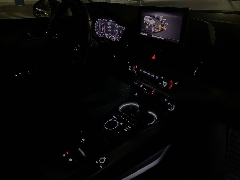 Audi A4 B9 2.0 Tdi, 190 cp, virtual, full led, istoric reprezentanta