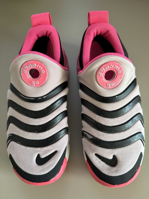 Adidasi nike fete