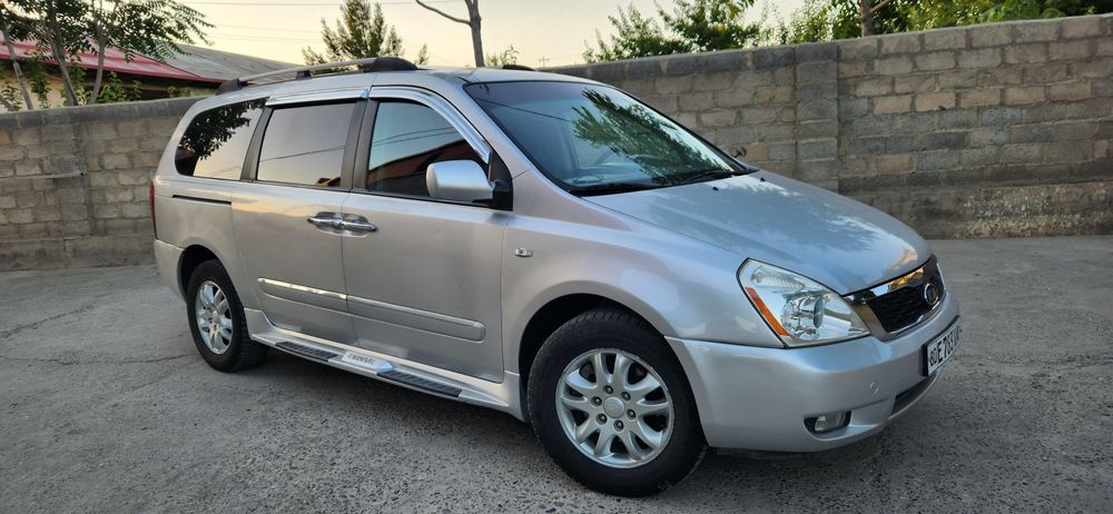 Kia Carnival 2008 yil