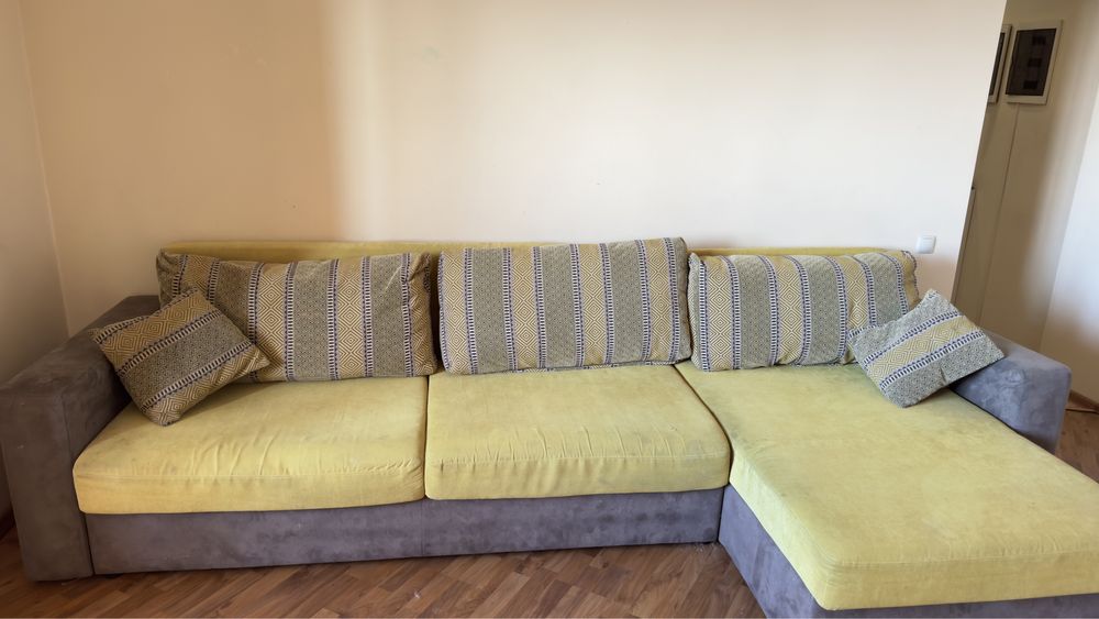 Продам диван Срочно