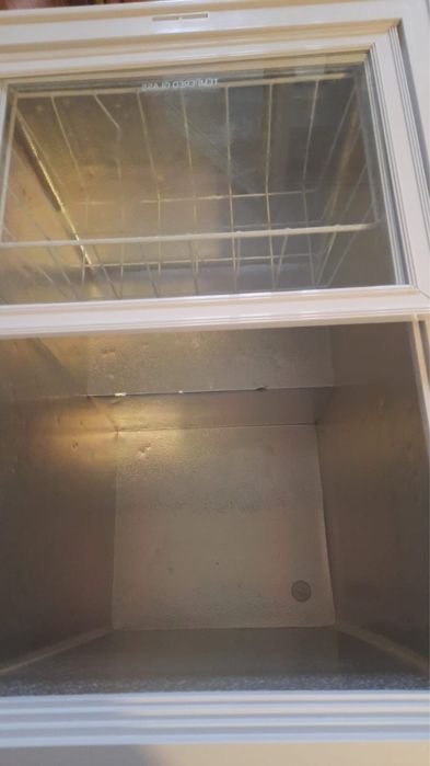 Продам морозильник