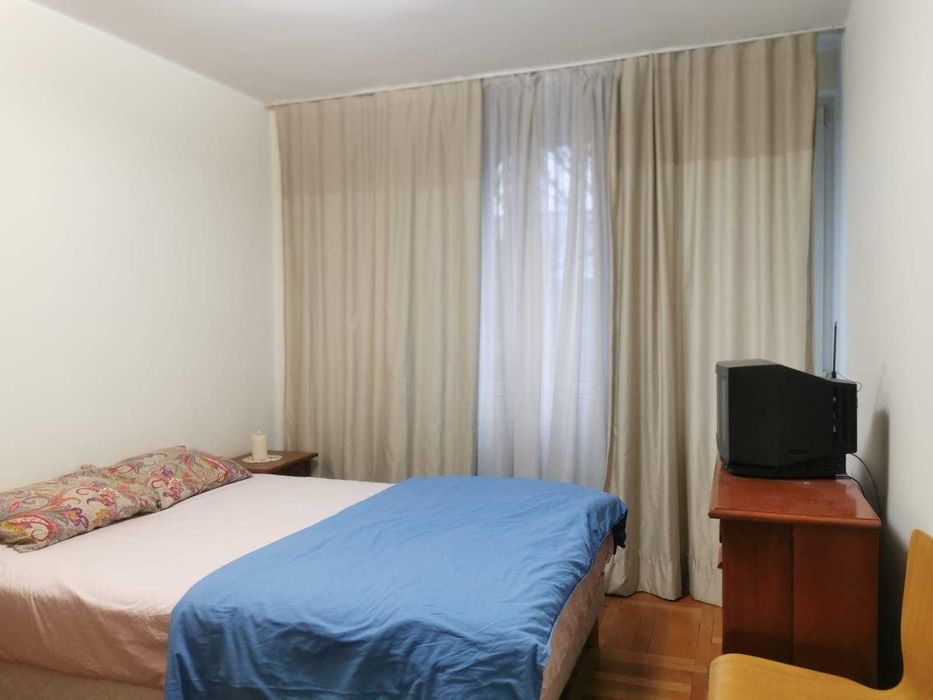 Proprietar – 2 Camere Renovat recent, Etaj 1, Bd. Basarabiei (Bloc Reabilitat Termic)