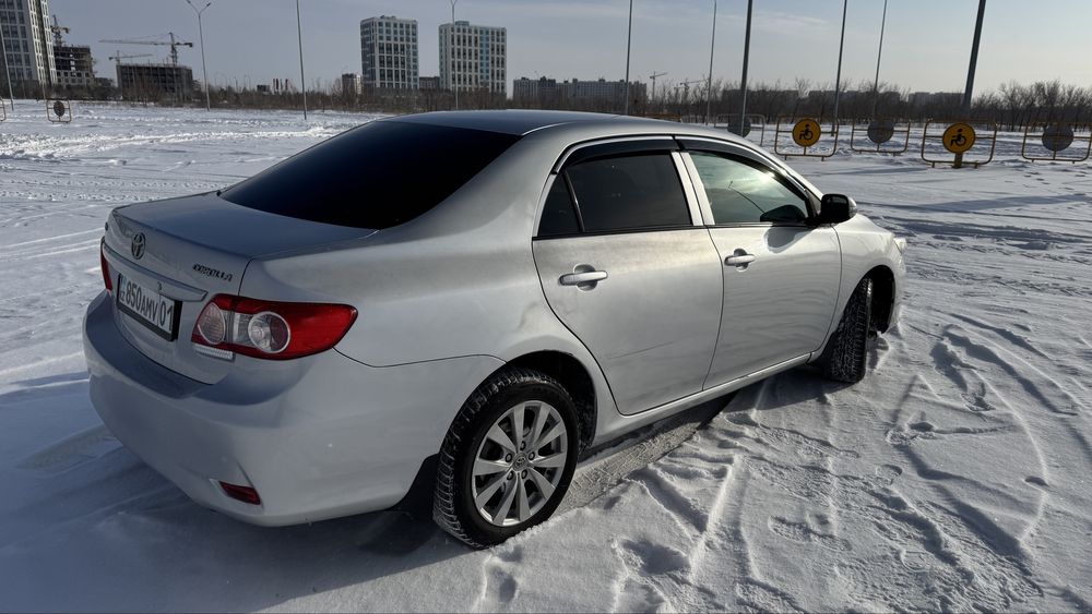 Тойота Королла 2011 г.в