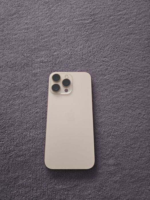 Vand/Schimn Iphone 16 pro max Impecabil