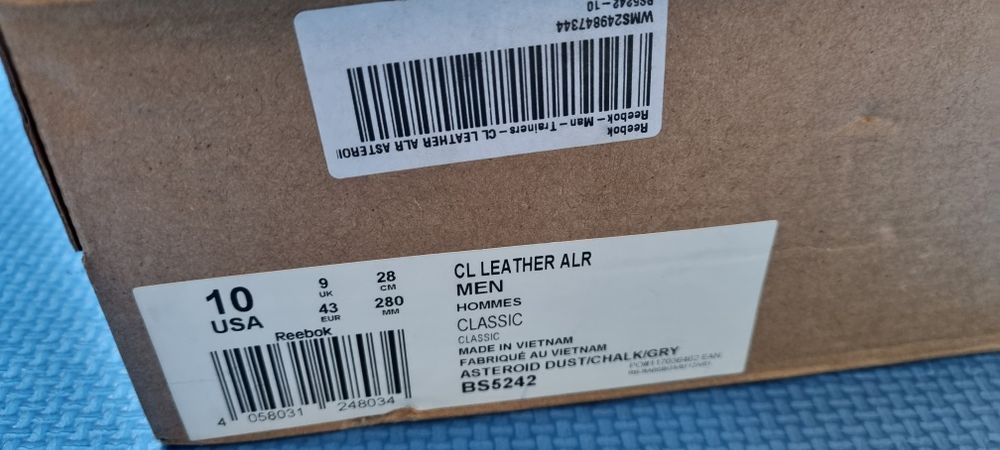 Adidasi Reebok  43EU