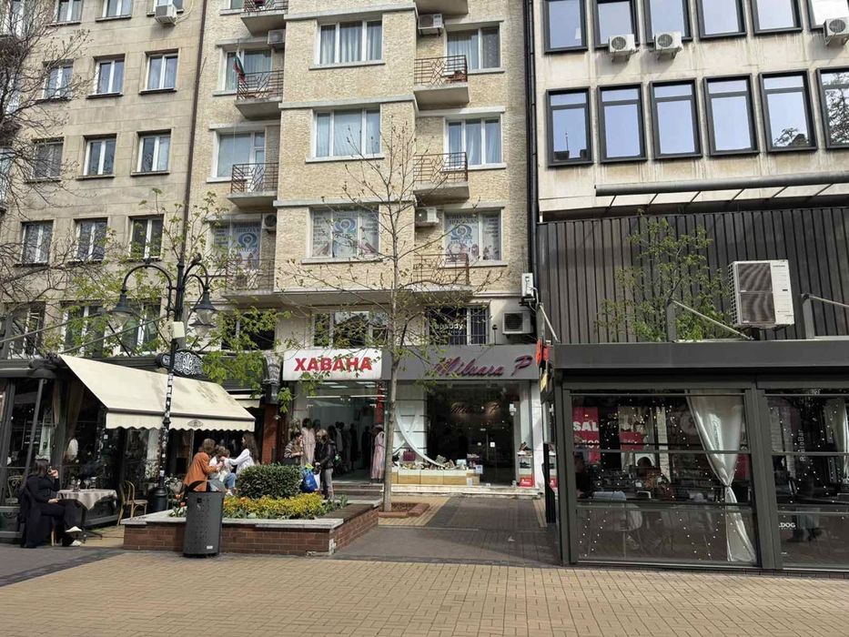 Магазин в София- площ 15 цена 299999