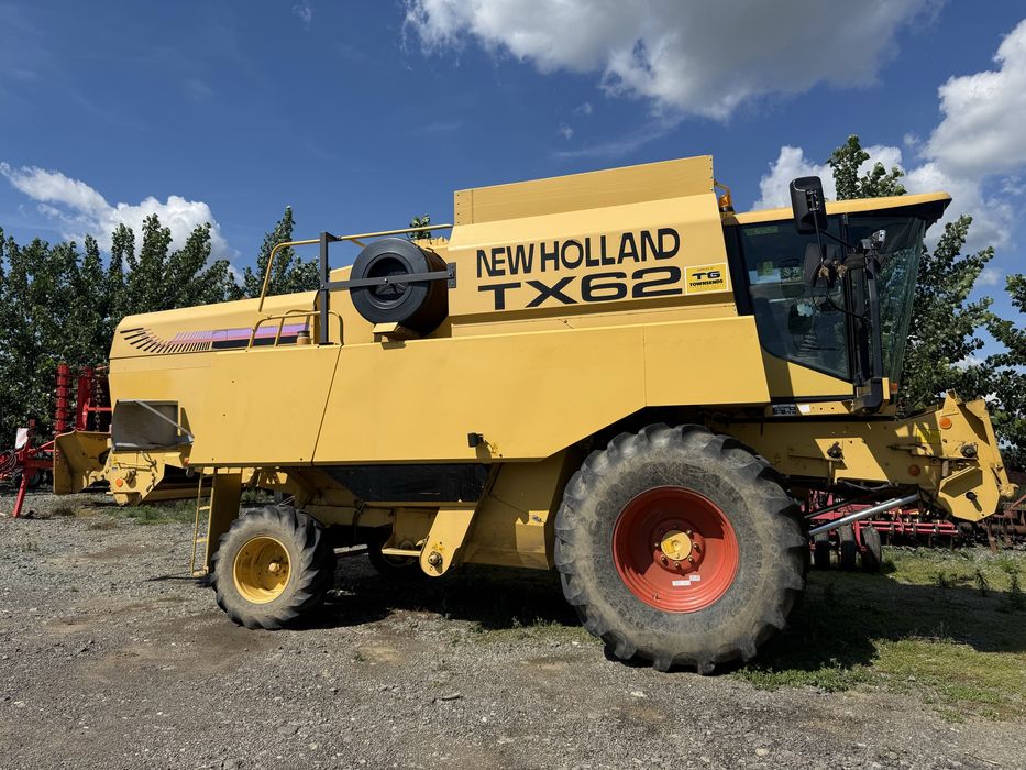 Combina New Holland TX62 Radovanu • OLX.ro